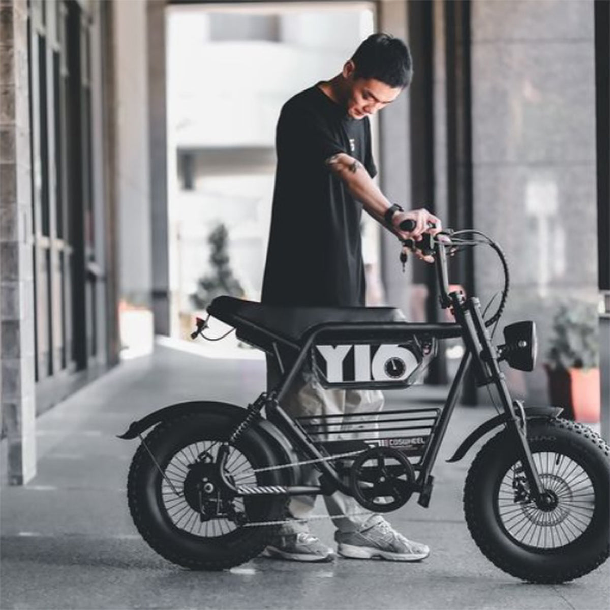 COSWHEEL Y16 | 100km Long Range Urban Commuter E-Bikes